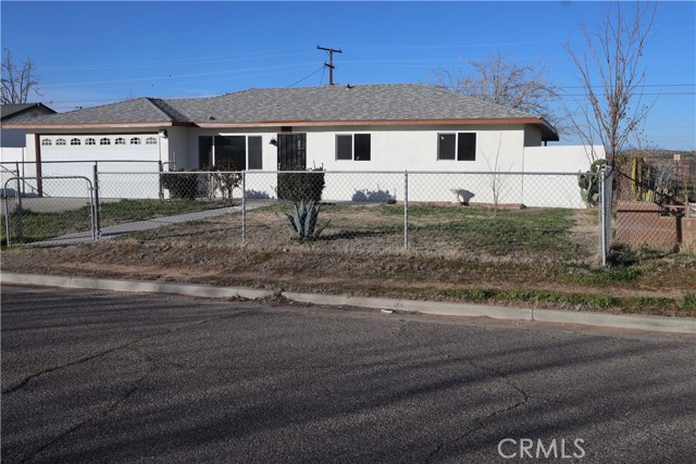 Detail Gallery Image 3 of 22 For 12639 Daisy, Boron,  CA 93516 - 3 Beds | 1/1 Baths