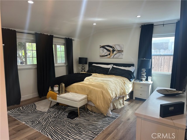 Detail Gallery Image 14 of 18 For 5247 Buffalo Ave, Sherman Oaks,  CA 91401 - 3 Beds | 2 Baths