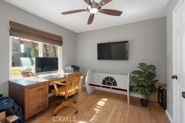 Detail Gallery Image 16 of 54 For 25902 Matel Rd, Valencia,  CA 91355 - 5 Beds | 3 Baths