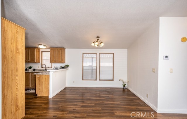 9080 Bloomfield Avenue, Cypress CA: https://media.crmls.org/medias/1a445f60-e220-4013-920f-aa6ea29143c5.jpg