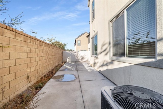 Detail Gallery Image 32 of 35 For 3126 E Painted Crescent, Ontario,  CA 91762 - 3 Beds | 2/1 Baths