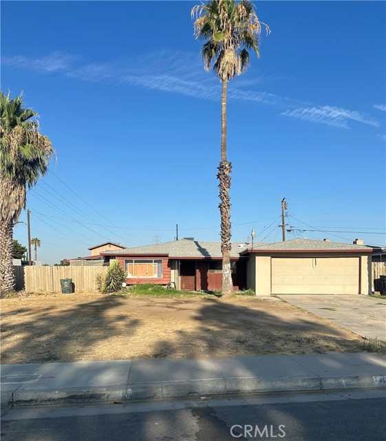 Detail Gallery Image 2 of 2 For 4613 Monitor St, Bakersfield,  CA 93307 - 3 Beds | 2 Baths