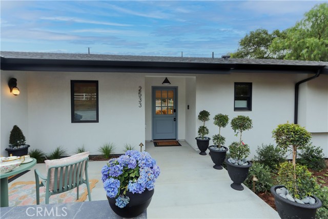 So charming, welcome home!