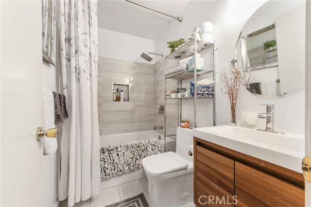 Detail Gallery Image 9 of 29 For 15617 Crestview Ln #81,  Granada Hills,  CA 91344 - 2 Beds | 2 Baths