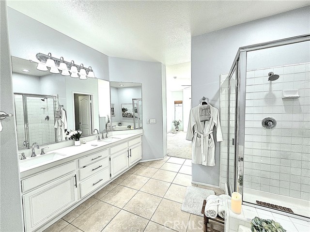 15 Niblick Lane, Coto de Caza CA: https://media.crmls.org/medias/1a46f8c0-2423-40ba-9dc1-12a3b88ed77e.jpg