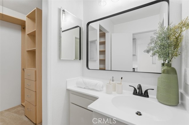 Detail Gallery Image 10 of 41 For 11645 Montana Ave #321,  Los Angeles,  CA 90049 - 1 Beds | 1 Baths