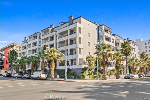 838 Pine Avenue, Long Beach CA: https://media.crmls.org/medias/1a480c4d-3cbc-4fe6-bb7c-18d880b0aa24.jpg