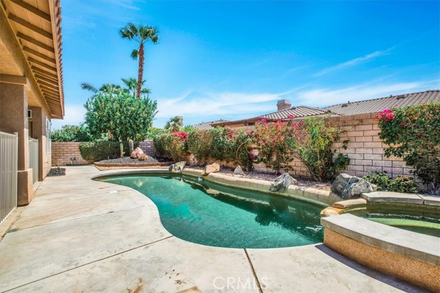 Detail Gallery Image 1 of 62 For 77665 Marlowe Ct, Palm Desert,  CA 92211 - 5 Beds | 3/1 Baths