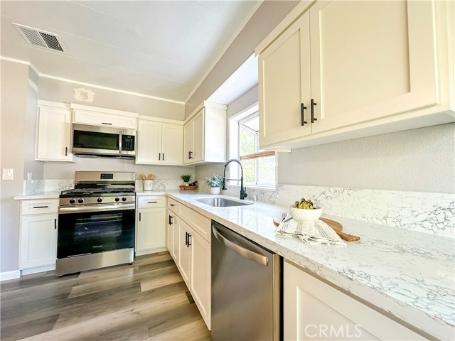 Detail Gallery Image 35 of 52 For 19 Tarn Cir, Oroville,  CA 95966 - 3 Beds | 2 Baths