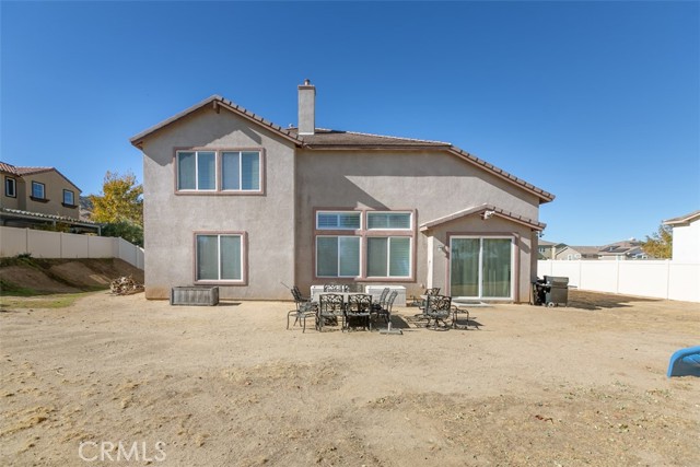 Detail Gallery Image 33 of 36 For 41640 Merryvale Ln, Palmdale,  CA 93551 - 4 Beds | 3/1 Baths