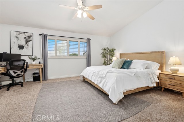 14 Black Oak, Irvine CA: https://media.crmls.org/medias/1a4994c9-5b1c-4c00-ab22-b14f5eea2218.jpg