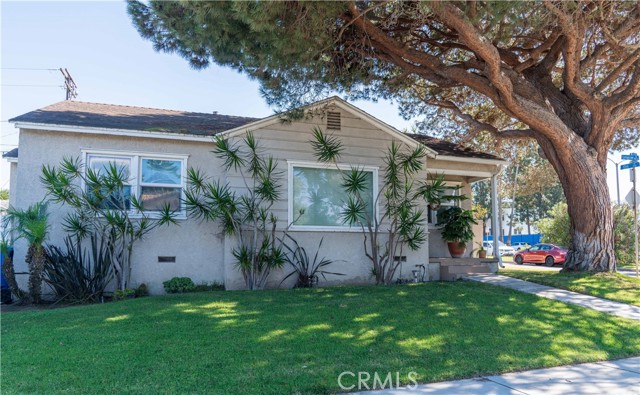 1150 Lynngrove Drive, Manhattan Beach, California 90266, 3 Bedrooms Bedrooms, ,1 BathroomBathrooms,Residential,Sold,Lynngrove,SB25240749