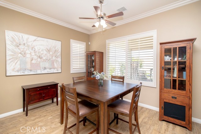 464 Whitney Peak, Beaumont CA: https://media.crmls.org/medias/1a4bc872-afa3-423d-b7e1-1338b7c037a5.jpg