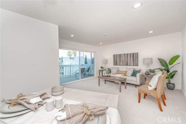 650 The Village, Redondo Beach, California 90277, 1 Bedroom Bedrooms, ,1 BathroomBathrooms,Residential,Sold,The Village,SB23219528