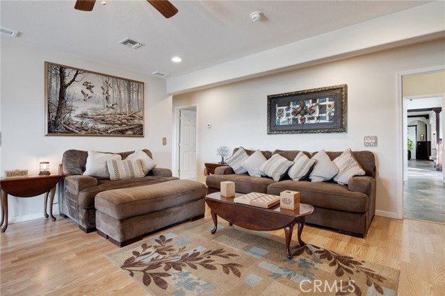 Detail Gallery Image 47 of 75 For 26551 Cumberland Rd, Tehachapi,  CA 93561 - 5 Beds | 6/1 Baths