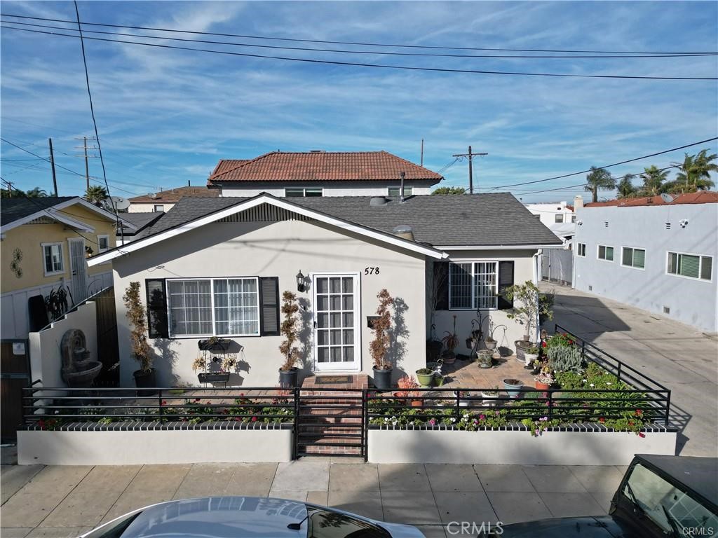 578 W 23rd Street