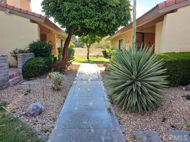 Detail Gallery Image 3 of 29 For 2679 N Whitewater Club Dr, Palm Springs,  CA 92262 - 3 Beds | 2 Baths