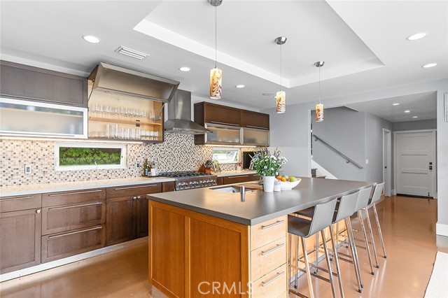 Detail Gallery Image 17 of 65 For 291 Argonne Ave, Long Beach,  CA 90803 - 5 Beds | 4 Baths