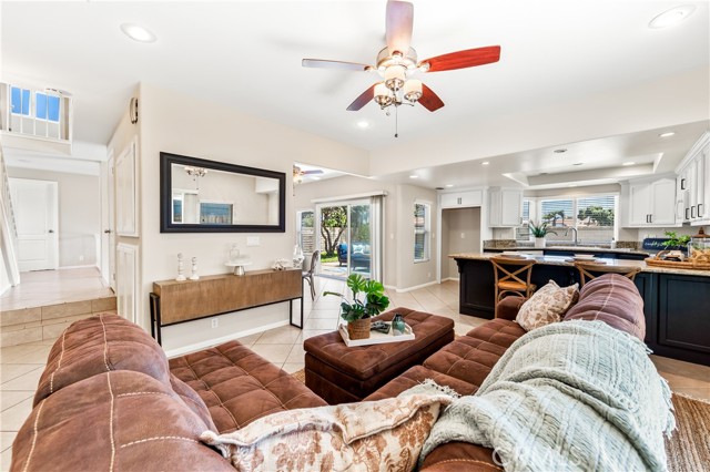 18202 Foss Lane, Huntington Beach CA: https://media.crmls.org/medias/1a4f195e-69b8-4016-a402-5bdbcf77fe84.jpg
