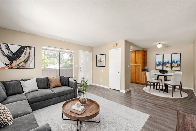 Front Image Thumbnail for CROC26067563