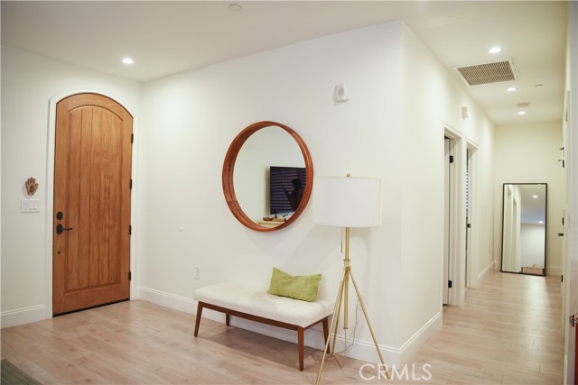 Detail Gallery Image 9 of 25 For 168 S Sierra Madre Bld #304,  Pasadena,  CA 91107 - 3 Beds | 2 Baths