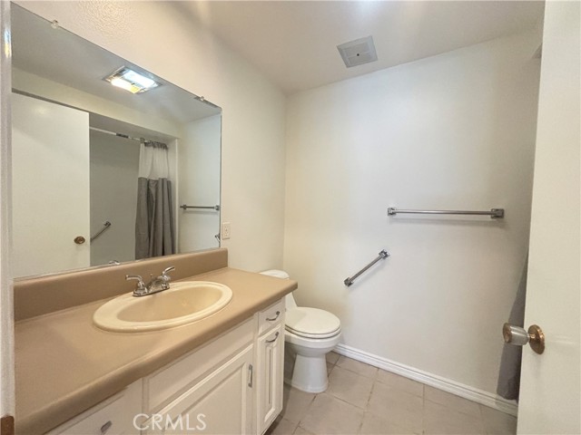 2070 Via Mariposa E, Laguna Woods CA: https://media.crmls.org/medias/1a518944-2ca8-41f8-a916-52c0842bf9de.jpg