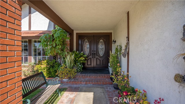 Detail Gallery Image 4 of 37 For 11537 Moonridge Dr, Whittier,  CA 90601 - 5 Beds | 3 Baths