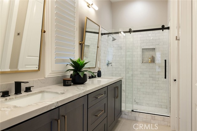 4901 Orleans Drive, Huntington Beach CA: https://media.crmls.org/medias/1a530d30-a78a-4e85-ba62-1955e3b6584a.jpg