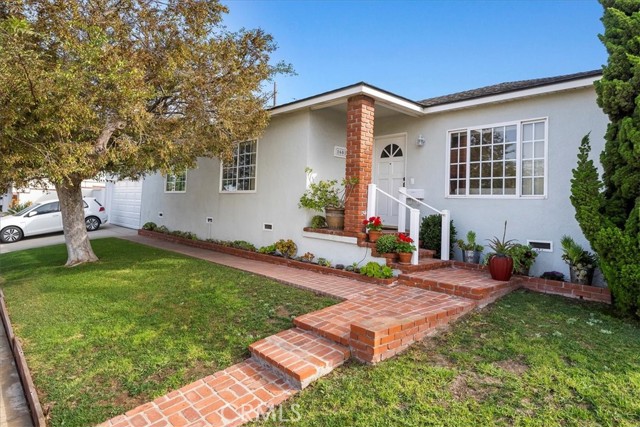 1601 18th Street, Manhattan Beach, California 90266, 3 Bedrooms Bedrooms, ,1 BathroomBathrooms,Residential,Sold,18th,SB21241206