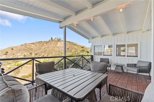 Detail Gallery Image 19 of 55 For 23777 Mulholland Hwy #62,  Calabasas,  CA 91302 - 4 Beds | 4 Baths