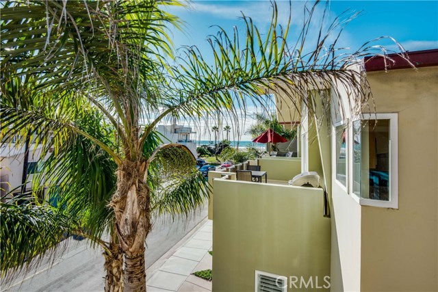 77 15th Street, Hermosa Beach, California 90254, 1 Bedroom Bedrooms, ,1 BathroomBathrooms,Residential,Sold,15th,SB17017771