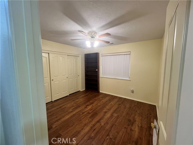 Detail Gallery Image 12 of 18 For 18668 Kamana Rd, Apple Valley,  CA 92307 - 3 Beds | 2/1 Baths