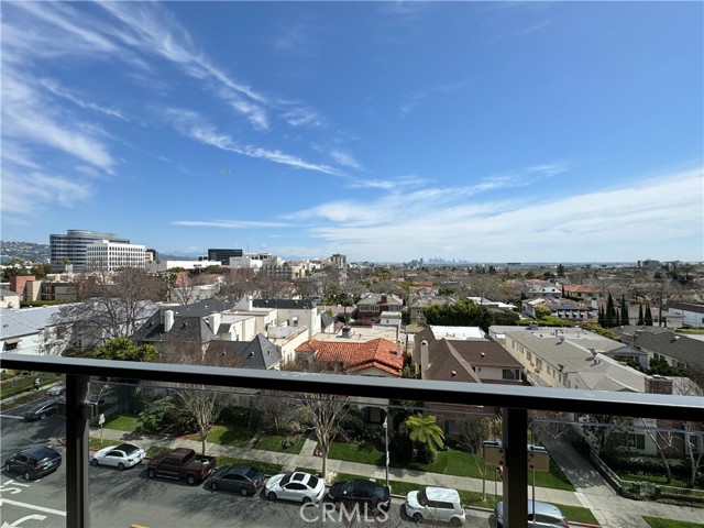 Detail Gallery Image 5 of 31 For 211 S Spalding Dr #N502,  Beverly Hills,  CA 90212 - 2 Beds | 2/1 Baths