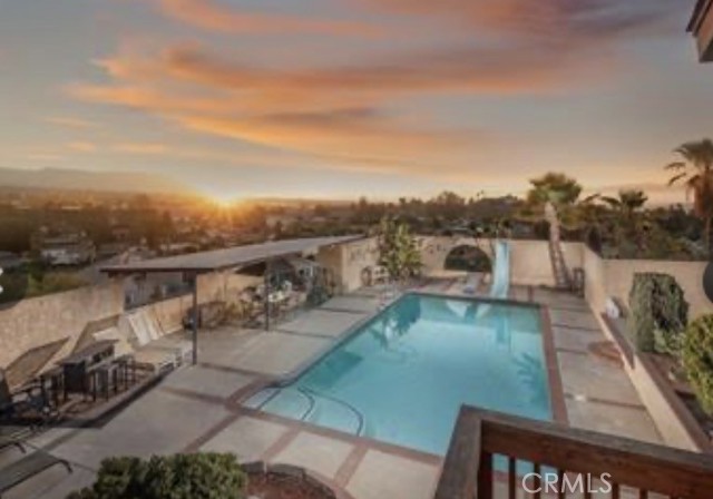 Detail Gallery Image 2 of 13 For 18855 Consul, Corona,  CA 92881 - 6 Beds | 5/1 Baths