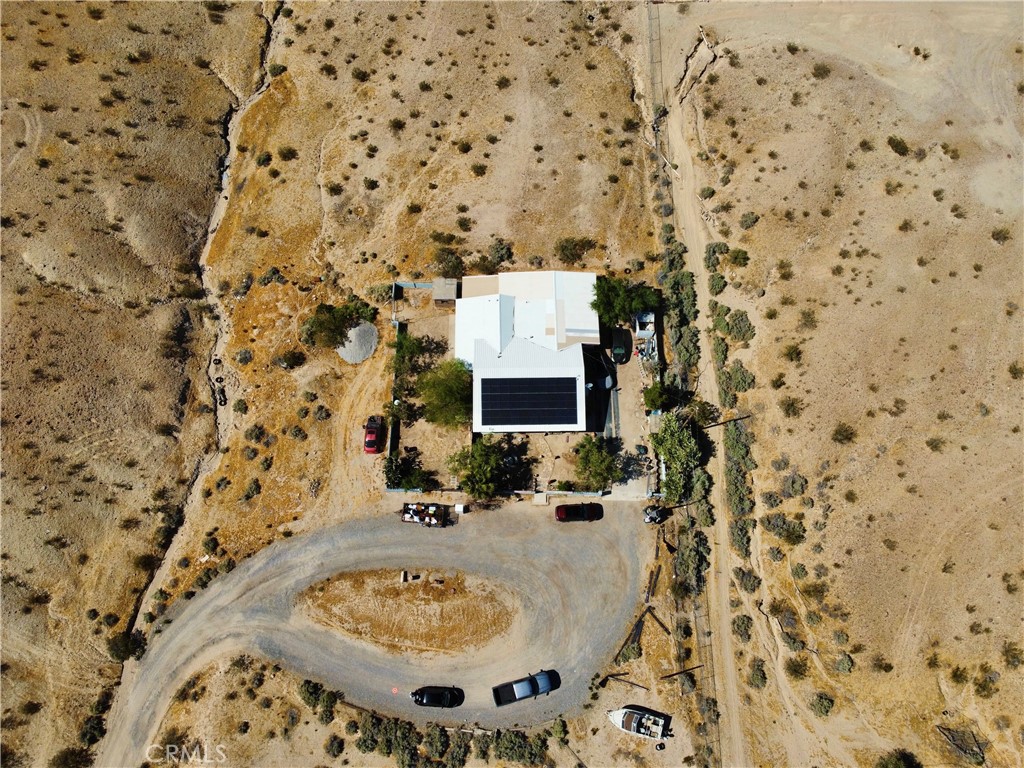 https://media.crmls.org/medias/1a55788f-e91f-4889-9d99-15d6052f94b0.jpg?preset=X-Large