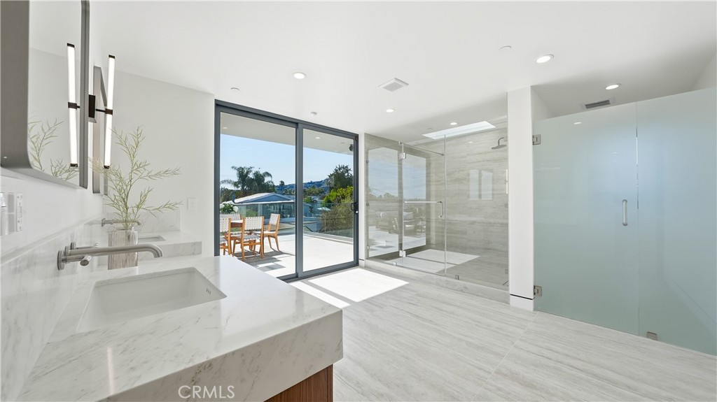 Thumbnail 33