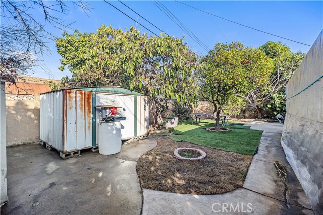 Detail Gallery Image 10 of 11 For 2709 W Saint Gertrude Pl, Santa Ana,  CA 92704 - 3 Beds | 1 Baths