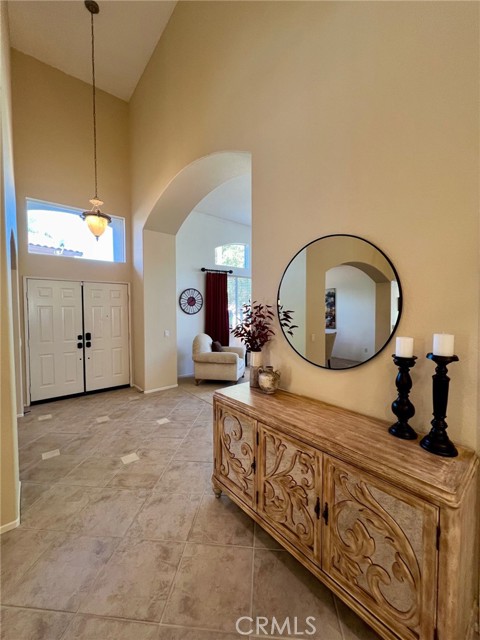 Detail Gallery Image 8 of 29 For 41948 Black Mountain Trail, Murrieta,  CA 92562 - 5 Beds | 3 Baths