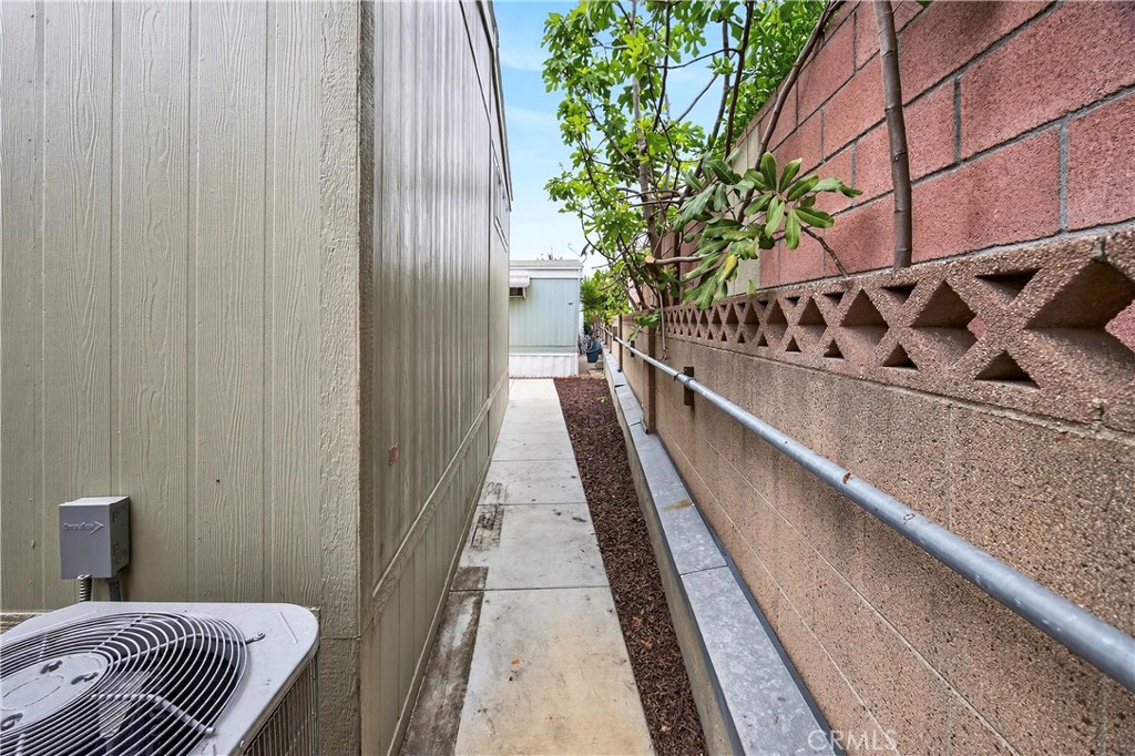 MLS #OC26069261 image #22