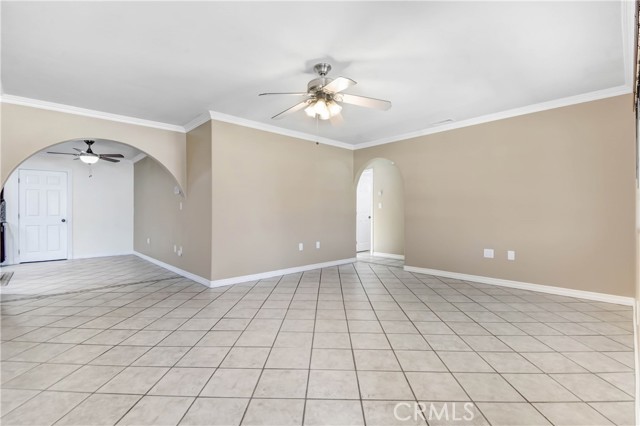 1363 Mckinley Avenue, Escondido, California 92027, 4 Bedrooms Bedrooms, ,2 BathroomsBathrooms,Residential rental,For Sale,Mckinley Avenue,SB24132575