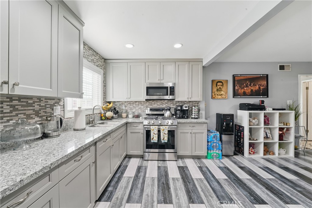 1A587691 6C7B 4B17 9C76 074543E9F230 3350 Paddy Lane, Baldwin Park, Ca 91706 &Lt;Span Style='BackgroundColor:transparent;Padding:0Px;'&Gt; &Lt;Small&Gt; &Lt;I&Gt; &Lt;/I&Gt; &Lt;/Small&Gt;&Lt;/Span&Gt;
