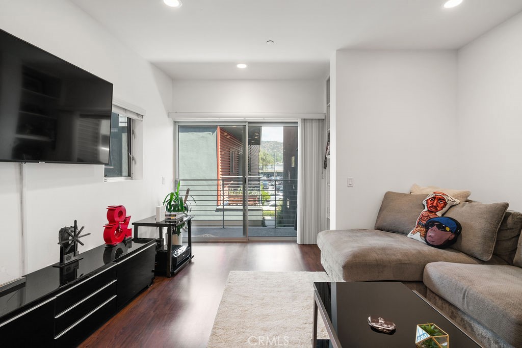 MLS #OC25241827 image #2