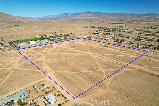 33 Mesquite Road, Apple Valley CA: https://media.crmls.org/medias/1a598c0e-c952-4923-b54b-4f717b9a56c7.jpg