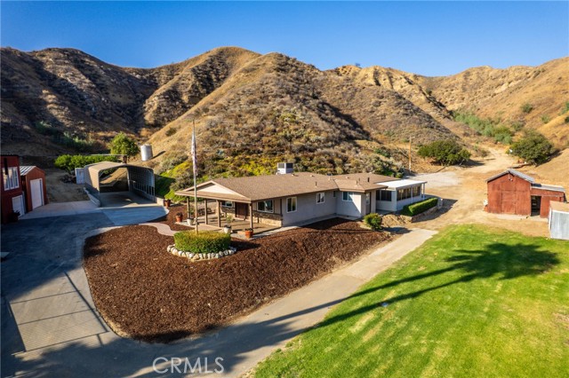30300 Live Oak Canyon Road, Redlands CA: https://media.crmls.org/medias/1a599471-8e26-48e1-a5bb-a7eda329b68a.jpg
