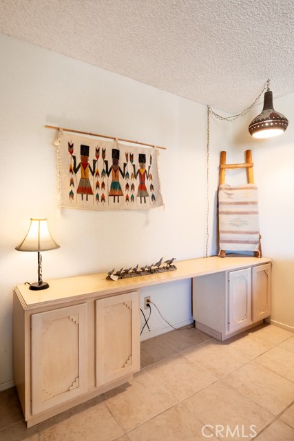 Detail Gallery Image 13 of 75 For 6425 Indian Cove Rd, Twentynine Palms,  CA 92277 - 4 Beds | 3 Baths