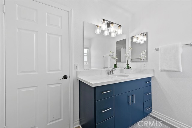 2006 Warfield Avenue, Redondo Beach, California 90278, 3 Bedrooms Bedrooms, ,2 BathroomsBathrooms,Residential,Sold,Warfield,SB21179490