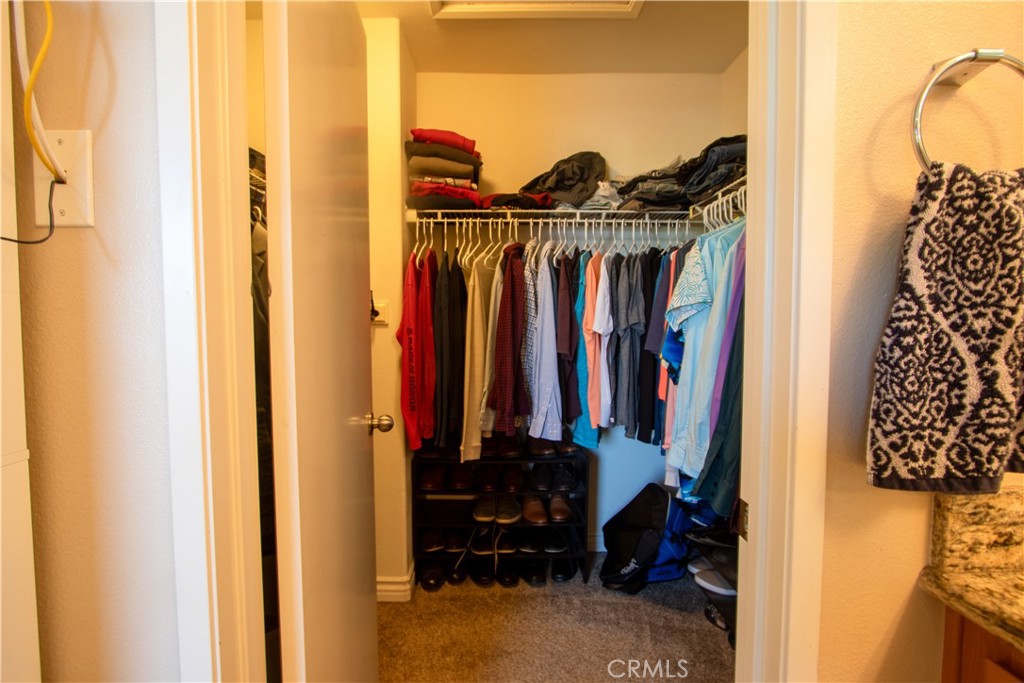 https://media.crmls.org/medias/1a5a64b0-256a-4d7a-84cb-554d7f23ff21.jpg?preset=X-Large