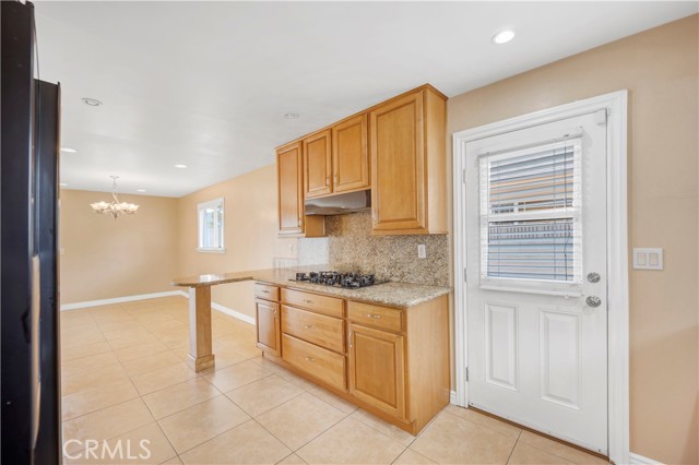 16924 Belforest Drive, Carson CA: https://media.crmls.org/medias/1a5aa471-0fe1-492e-8d69-bac7000e4ef9.jpg