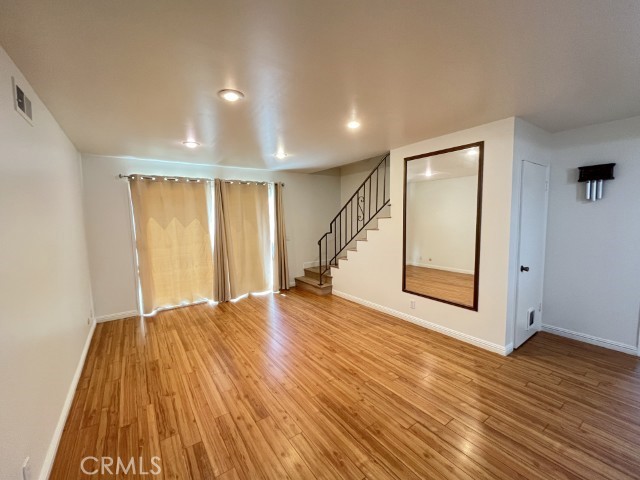 https://media.crmls.org/medias/1a5c20e6-505b-4a83-ac46-0ae0065d1541.jpg?preset=X-Large
