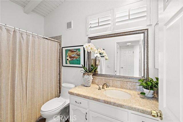 33942 Pequito Drive, Dana Point CA: https://media.crmls.org/medias/1a5c2a54-464d-461f-8ba9-9d54cded8c16.jpg